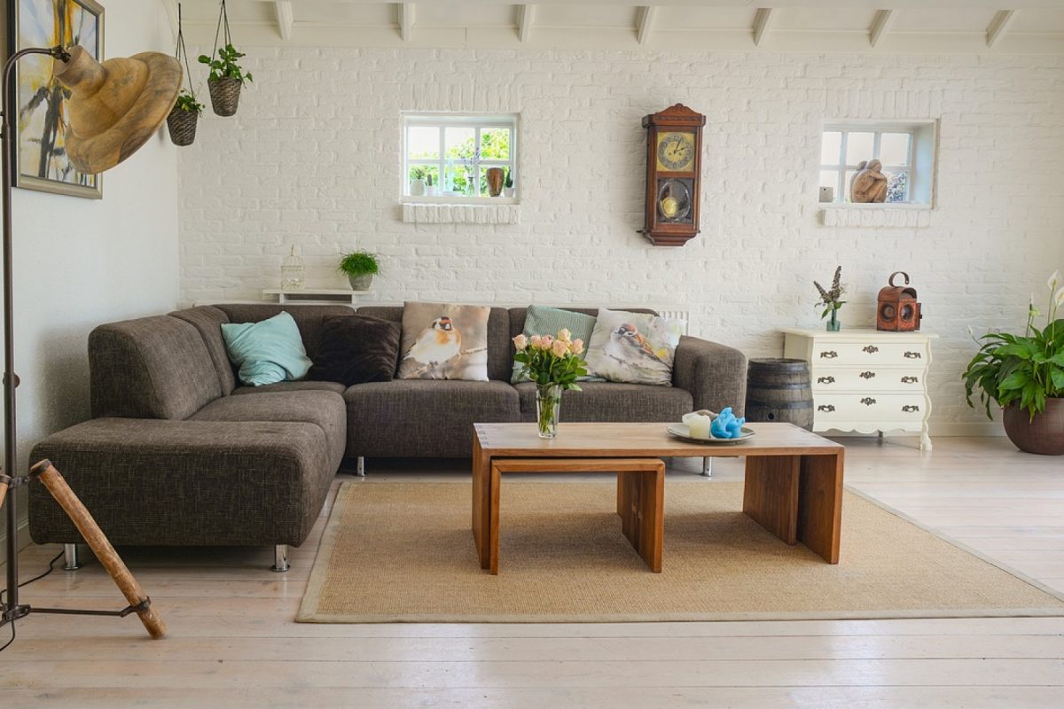 Redécorer son salon avec des meubles industriels : les avantages