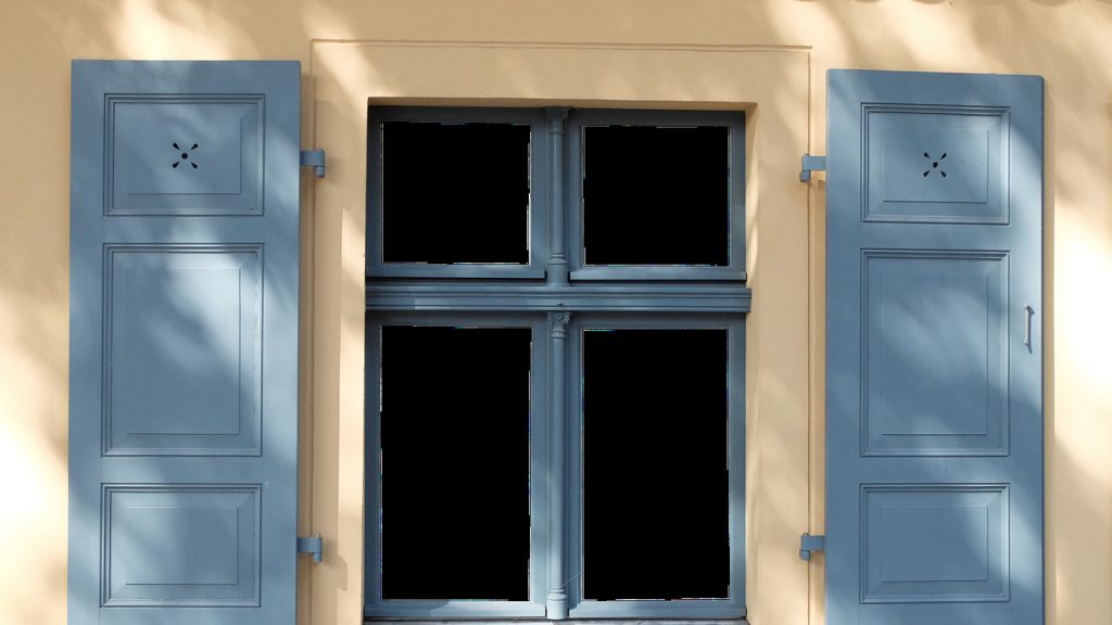 Les fenêtres en bois : un charme incontestable pour votre maison