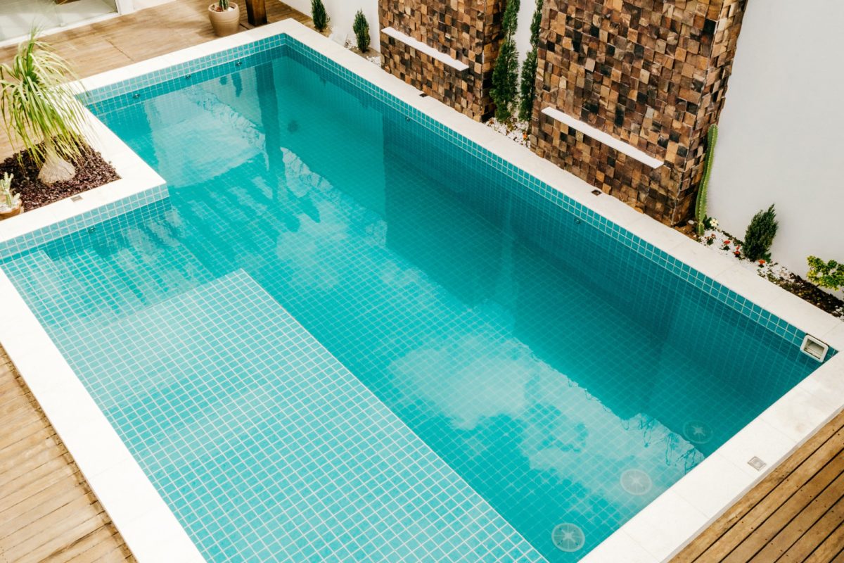 Réinventez votre piscine avec une magnifique margelle !