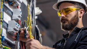 Les différents types de services offerts par un électricien
