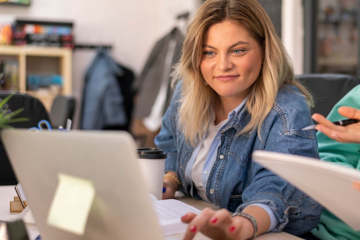 Pourquoi suivre une formation spécialisée dans une école d'e-commerce ?