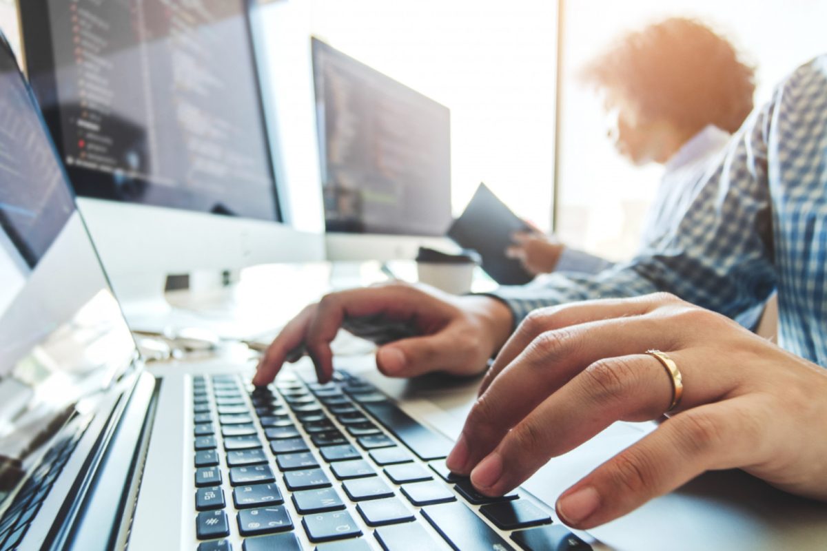 Pourquoi choisir un partenaire spécialisé pour gérer l’informatique de votre PME ?