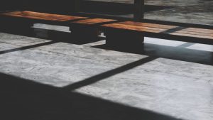 Le béton ciré : un revêtement moderne et tendance dans la décoration intérieure !