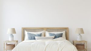 Réussir l’installation de votre tête de lit 160 : conseils pratiques